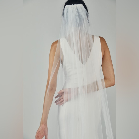 Amsale Petal Lace Cathedral Length Wedding Veil White Bridal Lace Petals R237U - Picture 4 of 8